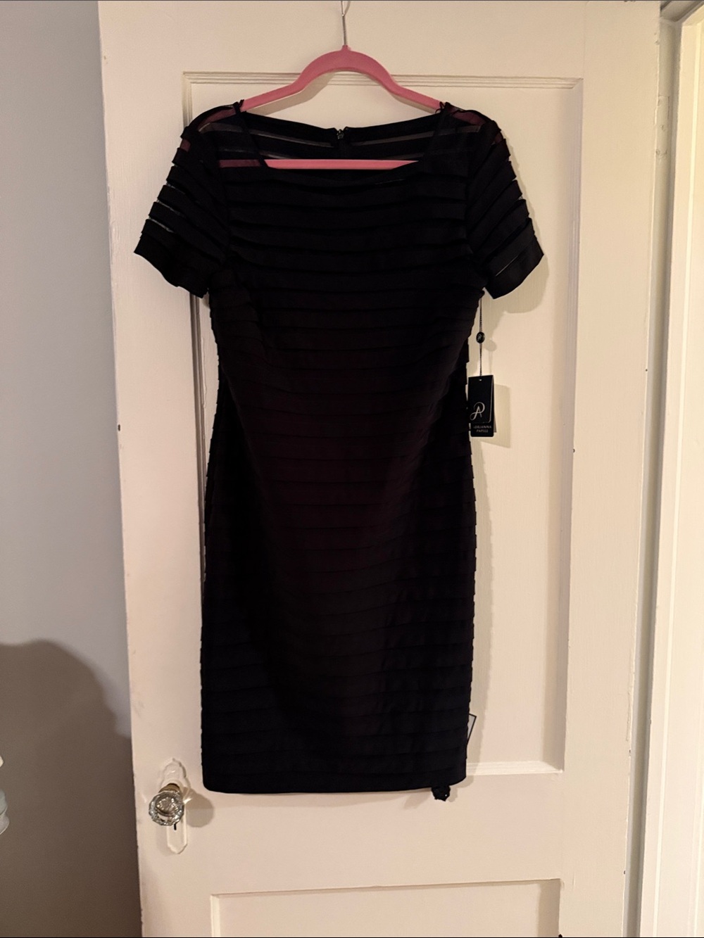 Adrianna Papell Black Layered Short-Sleeve Midi Dress